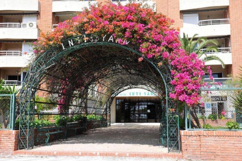 Hostal Velilla Almunecar Exterior photo